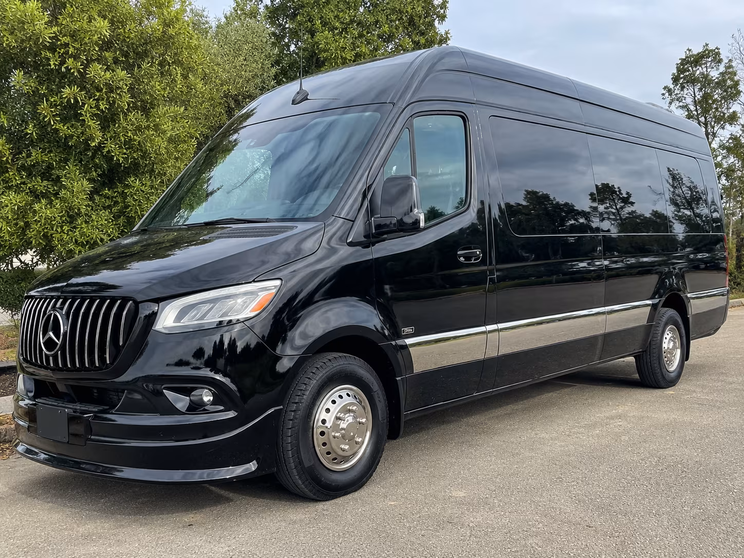 find the perfect transportation for your next prom 5